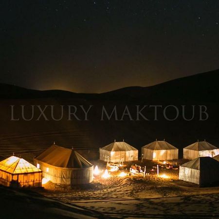Luxury Maktoub Hotel Merzouga Bagian luar foto